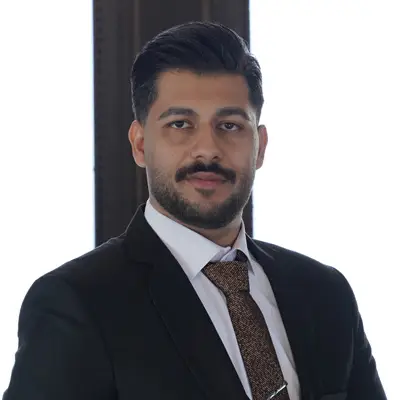 پویا هزارپیشه